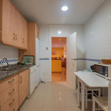 - 23 Palacio De La Marina, Playa De La Torre Apartment *